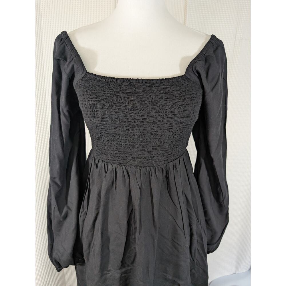 OLD NAVY! BLACK DRAPEY, FLOWING RUCHED BODICE LONG POUF SLEEVE DRESS! SZ M - Picture 3 of 10